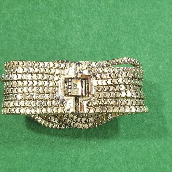 Vintage Gold Tone Chain-Link Bracelet – Bold Statement Cuff - Picture 4 of 7